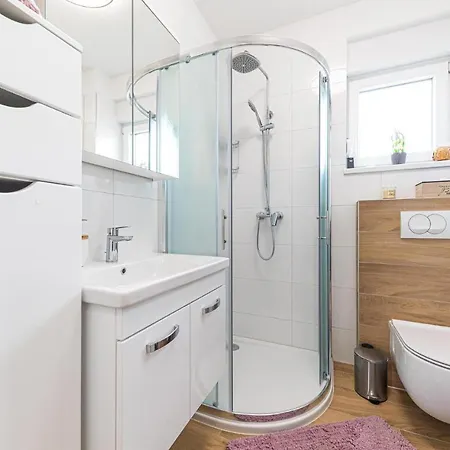 Apartment 2 Bedroom In *